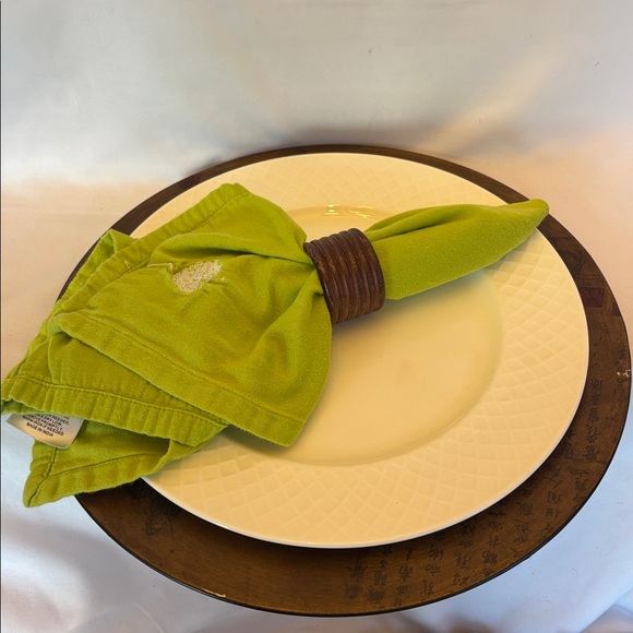 SET OF 6 VINTAGE LIME GREEN EMBROIDERED  SOFT CLOTH NAPKINS- RARELY USED - 18X18 - Picture 10 of 15